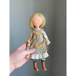 Holly Hobbie 1974 Vintage Doll With Patchwork Dress & Brown Boots Blonde Hair 12